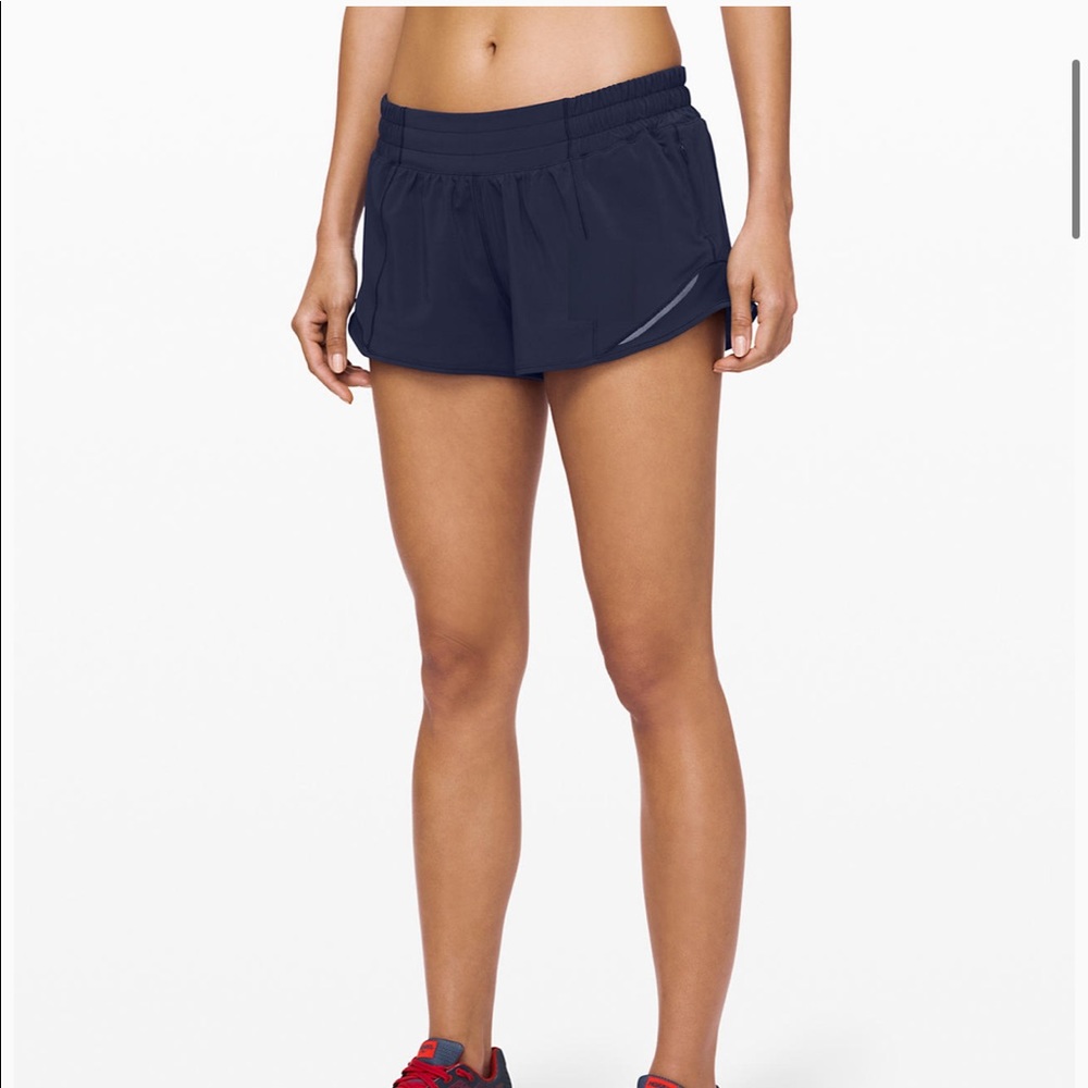 Lululemon hotty hot shorts ii in navy!